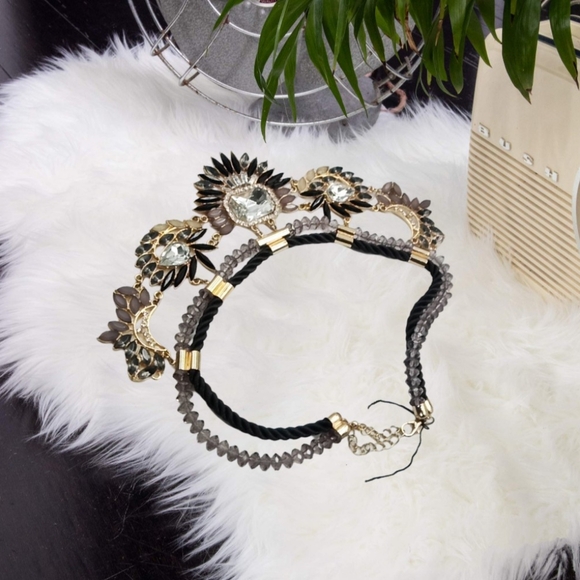 Liza Kim ~ Designer Gold Tone Statement Necklace/Choker with Multicolor Stones - Picture 4 of 5